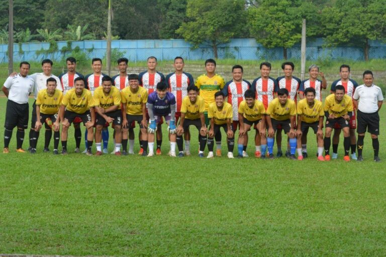 Laga Persahabatan Volunteer FC vs Krakatau Steel FC
