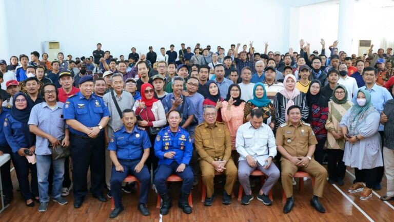 Benyamin Davnie Hadiri Pembentukan Relawan Pemadam Kebakaran