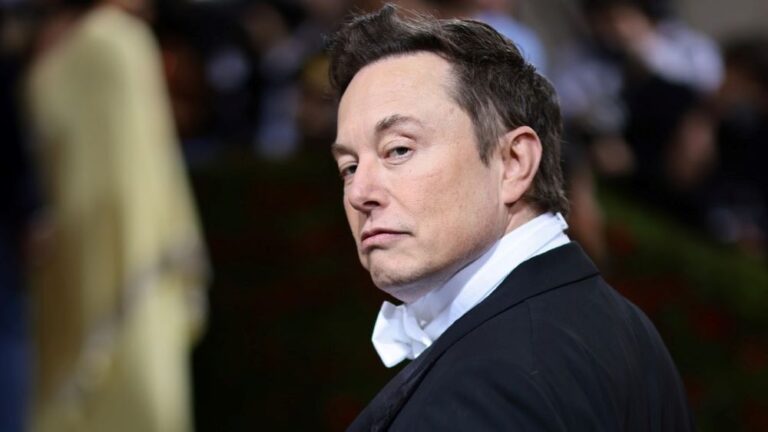 Elon Musk Bagikan Kabar Buruk Soal Twitter