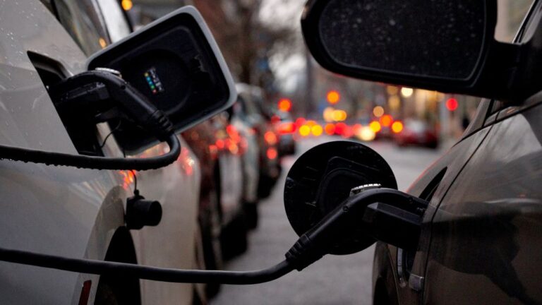 Pemerintah Dorong Percepatan Pembangunan Ekosistem Kendaraan Listrik