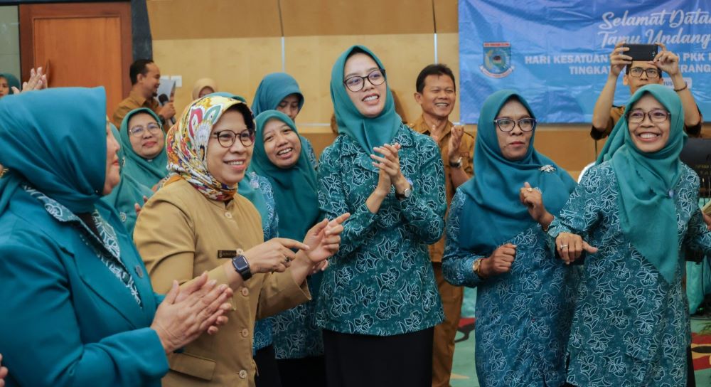 Benyamin Davnie Ajak untuk Lakukan Penanaman Pohon