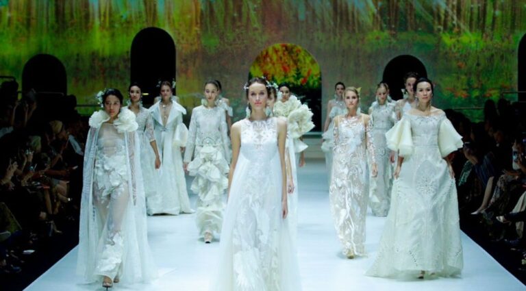 Pemerintah Dukung Fesyen Desainer Lokal Pamerkan Koleksi Spring Summer 2023/2024 di New York Fashion Week