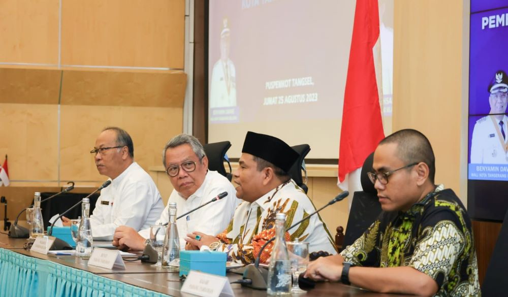 Benyamin Davnie Sambut Studi Tiru Pemkab Padang Pariaman