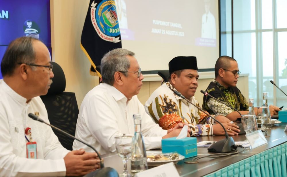 Benyamin Davnie Sambut Studi Tiru Pemkab Padang Pariaman