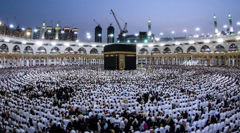 DPR Setuju Wacana Haji Sekali Seumur Hidup