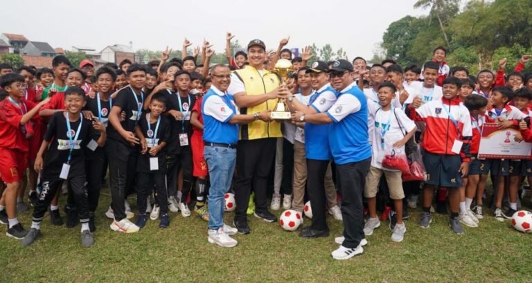 Dito Ariotedjo Sambut Baik Turnamen Sepak Bola U-13 Piala Menpora yang Digelar Apsumsi