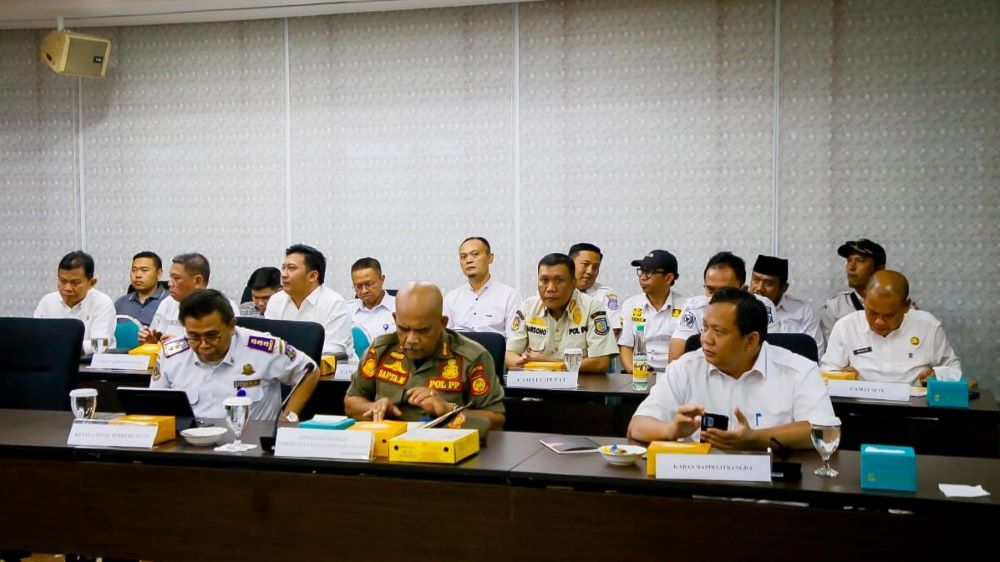 Pemkot Tangsel Berikan Sanksi Tegas Pembakar Sampah Ilegal