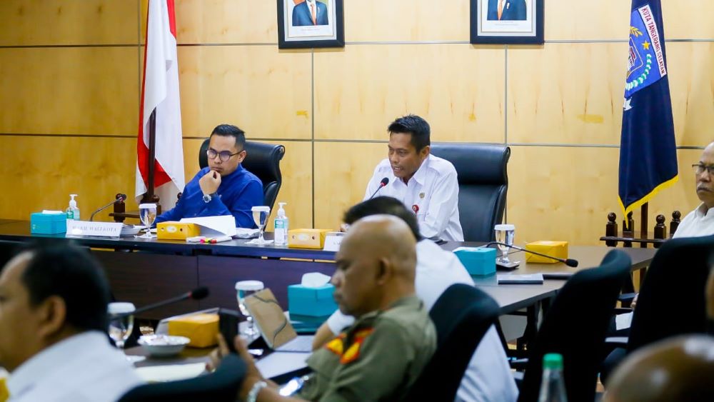 Pemkot Tangsel Berikan Sanksi Tegas Pembakar Sampah Ilegal