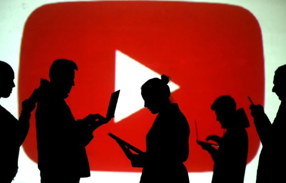 YouTube Upayakan Langkah Hasilkan Cuan dari Musik Buatan AI  