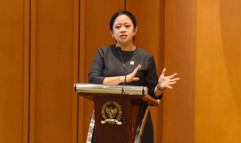 Ketua DPR RI Puan Maharani Dorong Pelajar Perempuan Jadi Pemimpin