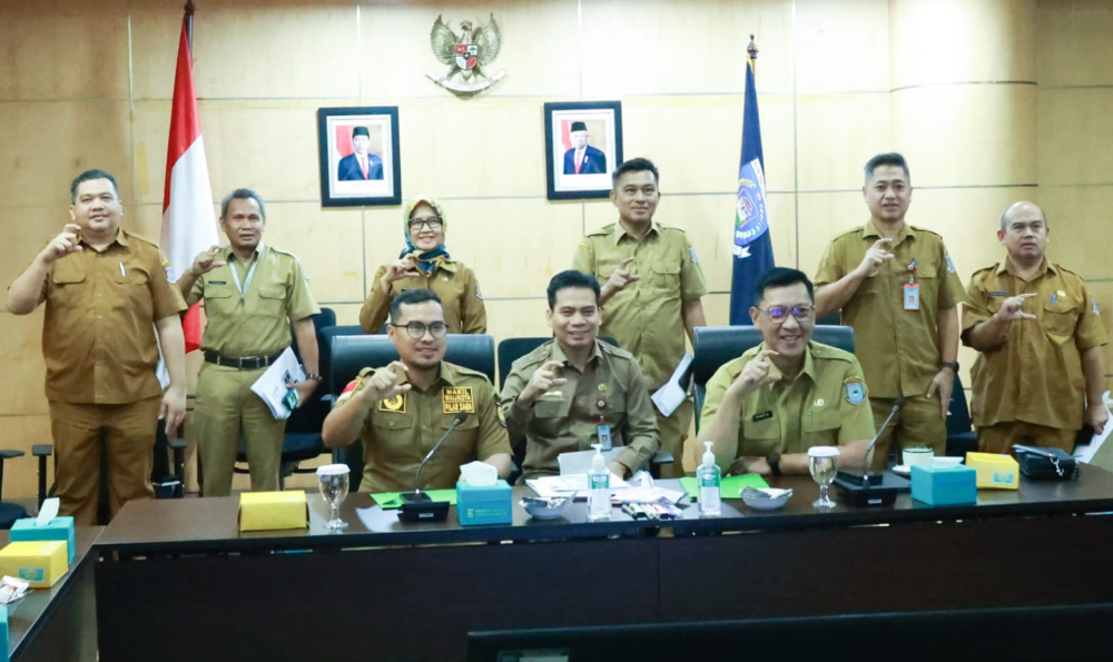 Benyamin Davnie Paparkan Inovasi PPID Tangsel di Hadapan Komisi Informasi Banten