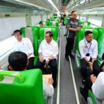 Jokowi Coba Kereta Cepat Jakarta-Bandung