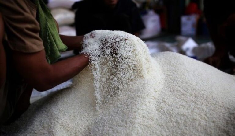 Marak Isu Beli Beras Dibatasi