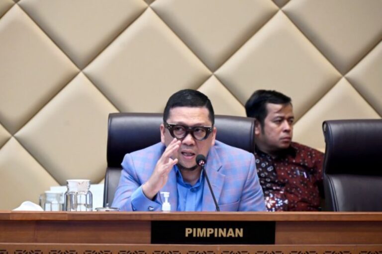 Komisi II Sepakati Revisi PKPU Terkait Syarat Usia Capres-Cawapres