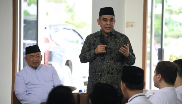 Sekjen Gerindra di Ponpes Hidayatullah: Prabowo Dukung Penuh Realisasi Dana Abadi Pesantren