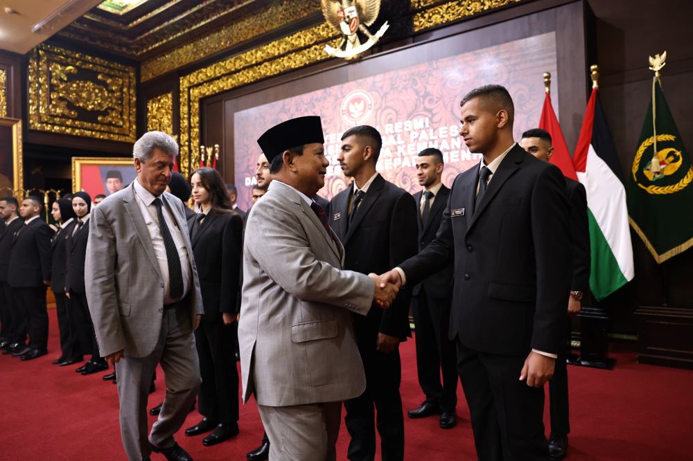 Prabowo Terima Kedatangan 22 Mahasiswa Palestina untuk Belajar di Unhan RI