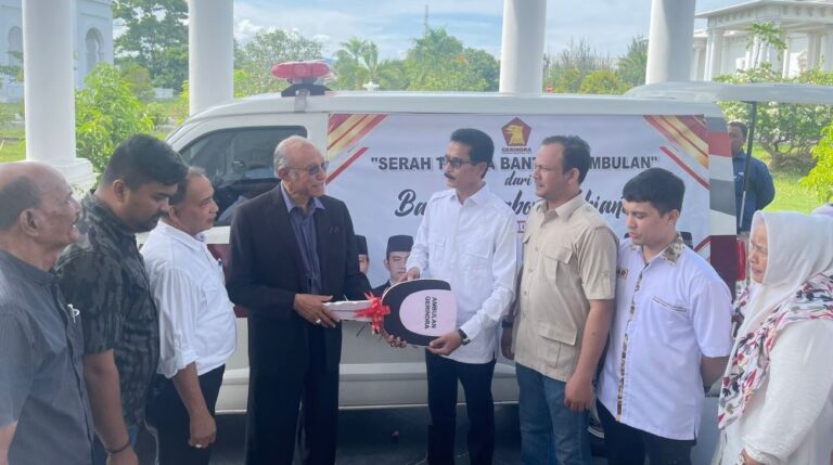Prabowo Sumbang 25 Ambulans untuk Peningkatan Akses Layanan Kesehatan Rakyat Aceh