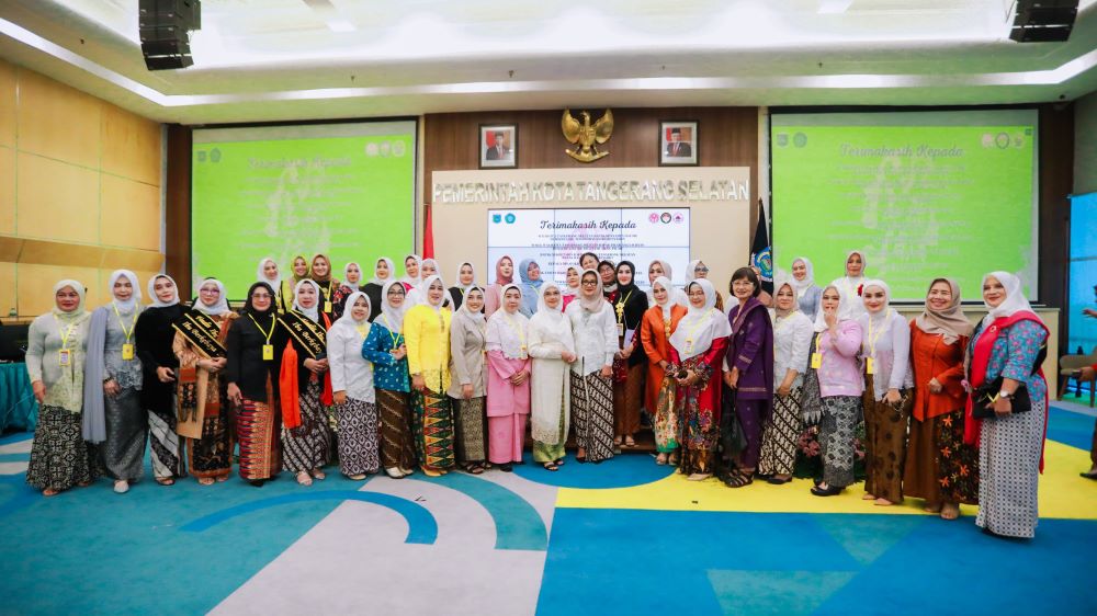 Pagelaran Budaya dan Pertunjukan Angklung Meriahkan Hari Ibu ke-95 di Tangerang Selatan