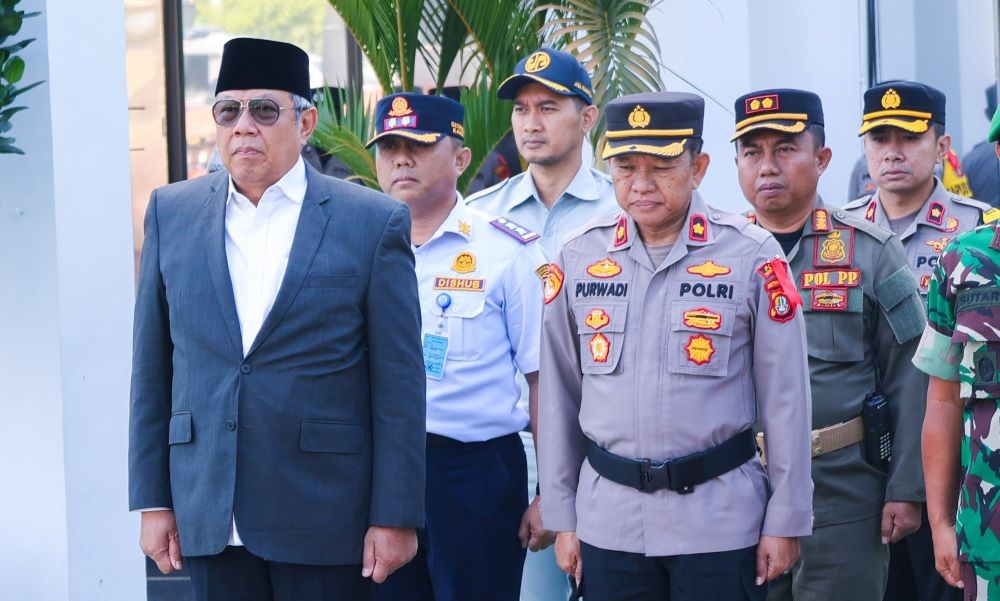 Wali Kota Benyamin Hadiri Apel Gelar Pasukan Operasi Lilin Jaya 2023