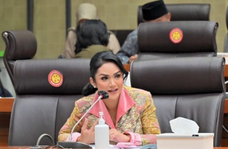 Kris Dayanti: Stok Vaksin Covid-19 Banyak dan Masih Gratis, Per Januari 2024 Berbayar