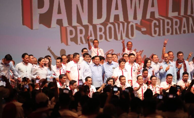 Dapat Dukungan dari Pandawa Lima, Prabowo: Ksatria, Tak Seperti Kurawa Selalu Marah-marah