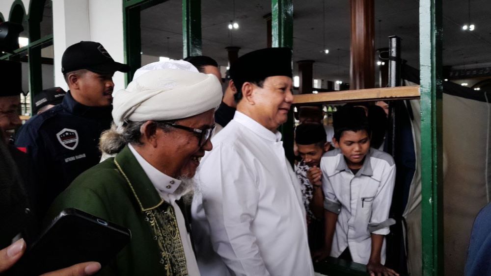 Prabowo Disambut Lantunan Shalawat di Ponpes Miftahul Huda Tasikmalaya