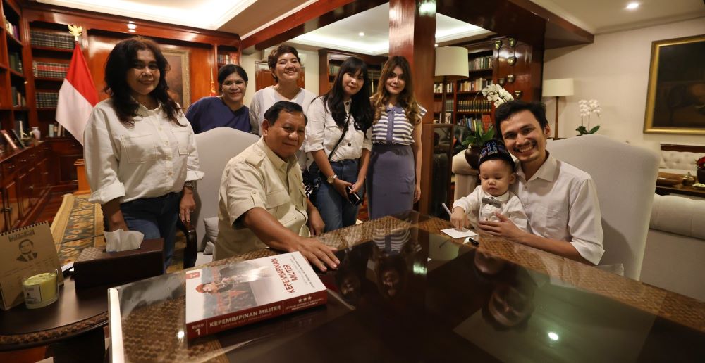 Prabowo Akhirnya Bertemu Anak Jenius Kenneth Matthew: Semoga Kelak Harumkan Nama Indonesia