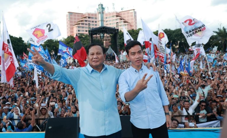 LSI Denny JA Paparkan Faktor Prabowo-Gibran Terus Menanjak dan Bisa Menang Satu Putaran