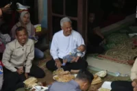 Kisah Sarapan Bareng Warga di Lereng Gunung Lawu, Mengenang Masa Kecil Bersama Ganjar