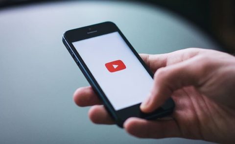 YouTube Uji Coba Feed Video Disesuaikan dengan Kode Warna