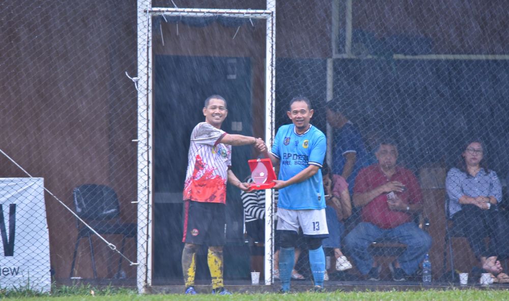 Jalin Silaturahmi, Volunteer FC PMI Tangsel Kalahkan APDESI FC 6-0 dalam Laga Persahabatan