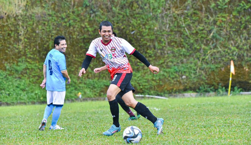 Jalin Silaturahmi, Volunteer FC PMI Tangsel Kalahkan APDESI FC 6-0 dalam Laga Persahabatan