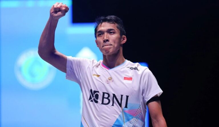 Tekuk Ginting, Jonatan Angkat Trofi All England 2024