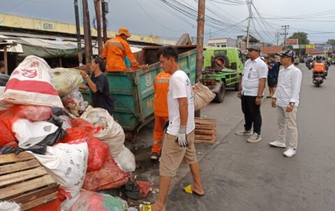 Pemkot Tangsel Angkut Ratusan Ton Sampah Selama Libur Lebaran