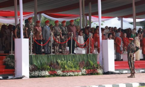 Prabowo Hadiri HUT ke-72 Kopassus, Disambut Gemuruh Tepuk Tangan Meriah
